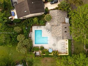 5692 Santiago Cir, Boca Raton FL 33433