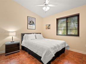 5692 Santiago Cir, Boca Raton FL 33433