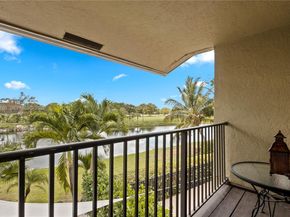 5692 Santiago Cir, Boca Raton FL 33433