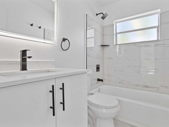 1401 NW 45th St, Fort Lauderdale FL 33309