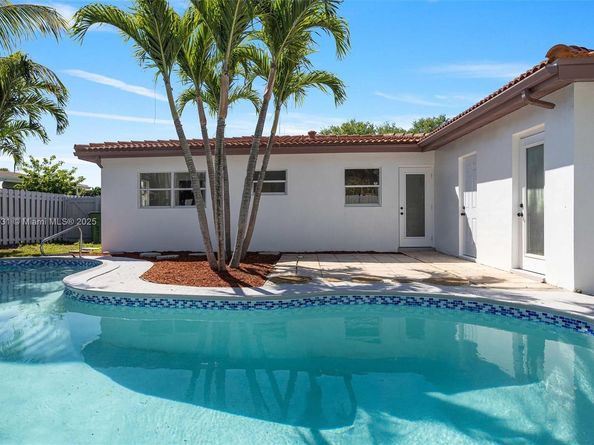 1401 NW 45th St, Fort Lauderdale FL 33309