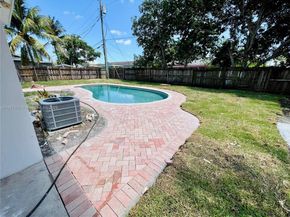 6570 NW 6th Ct, Margate FL 33063