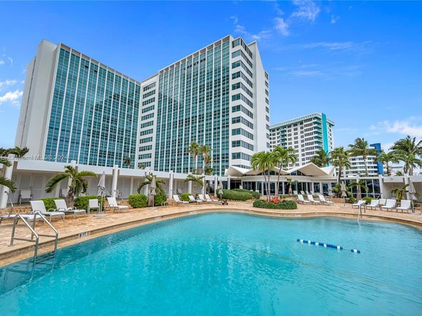 5055 Collins Ave 14M, Miami Beach FL 33140