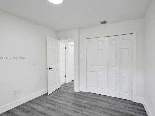 1818 Adventure Pl, North Lauderdale FL 33068