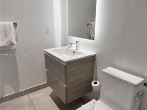 229 SW 9th St 307, Miami FL 33130