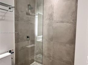 229 SW 9th St 307, Miami FL 33130