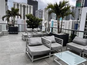 229 SW 9th St 307, Miami FL 33130