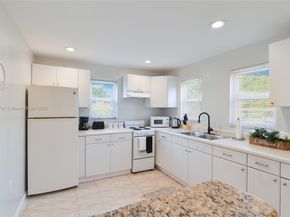 1947 Adams St, Hollywood FL 33020