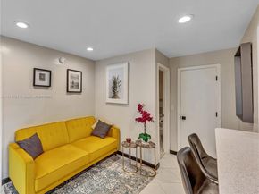 1947 Adams St, Hollywood FL 33020