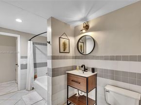 1947 Adams St, Hollywood FL 33020