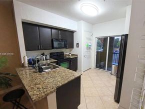 141 NW 2nd Ave 7, Hallandale Beach FL 33009