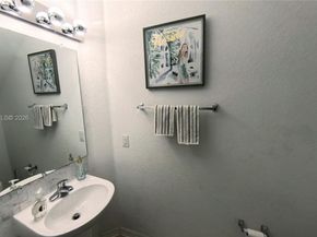 141 NW 2nd Ave 7, Hallandale Beach FL 33009