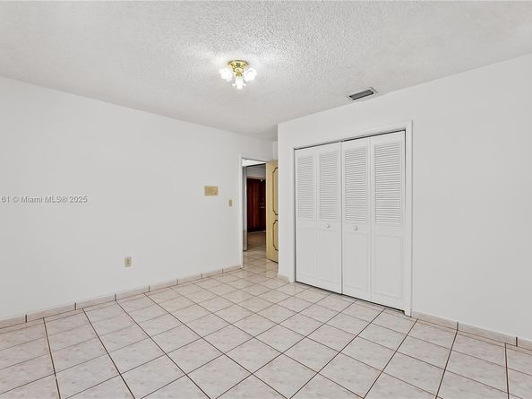 1712 SW 13, Miami FL 33145