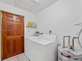 1712 SW 13, Miami FL 33145