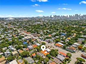 1712 SW 13, Miami FL 33145