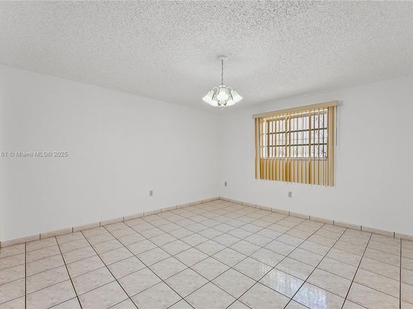 1712 SW 13, Miami FL 33145