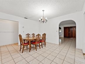 1712 SW 13, Miami FL 33145