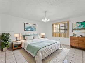 1712 SW 13, Miami FL 33145