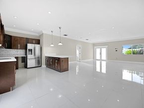1968 NW 186th St, Miami Gardens FL 33056