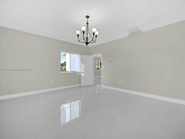 1968 NW 186th St, Miami Gardens FL 33056