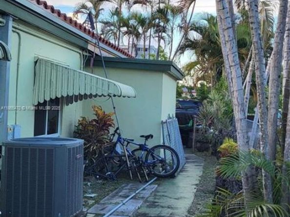 1440 NE 183rd St, North Miami Beach FL 33179