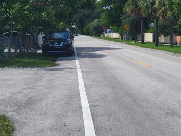 1440 NE 183rd St, North Miami Beach FL 33179