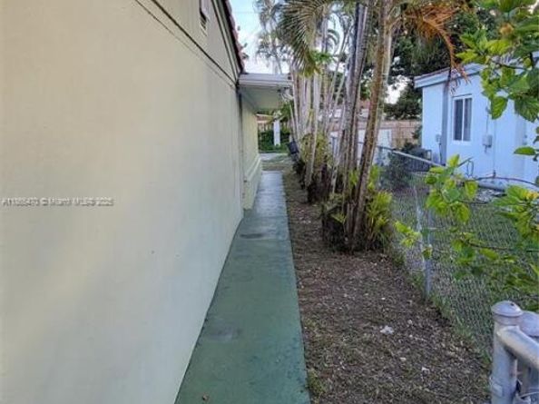 1440 NE 183rd St, North Miami Beach FL 33179