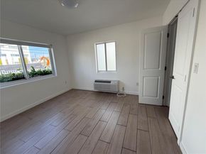 625 77th St, Miami Beach FL 33141