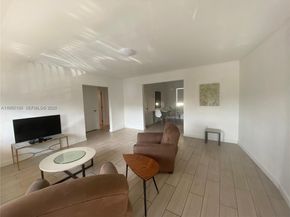 625 77th St, Miami Beach FL 33141