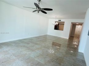 3340 NE 190th St 403, Aventura FL 33180