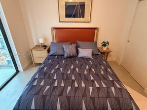 11 NE 6 Street 706, Miami FL 33132