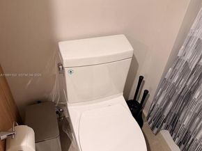 11 NE 6 Street 706, Miami FL 33132