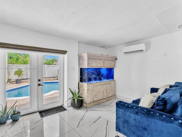 3380 NW 46th Ave, Lauderdale Lakes FL 33319