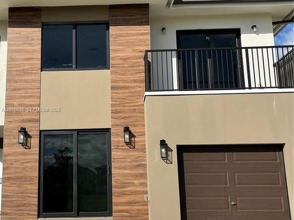 1151 NW NW 1st St, Florida City FL 33034