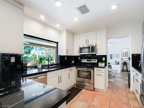 9860 SW 122nd St, Miami FL 33176