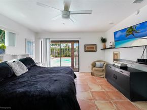 9860 SW 122nd St, Miami FL 33176