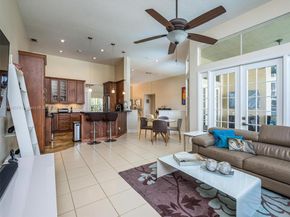 643 Lake Blvd, Weston FL 33326