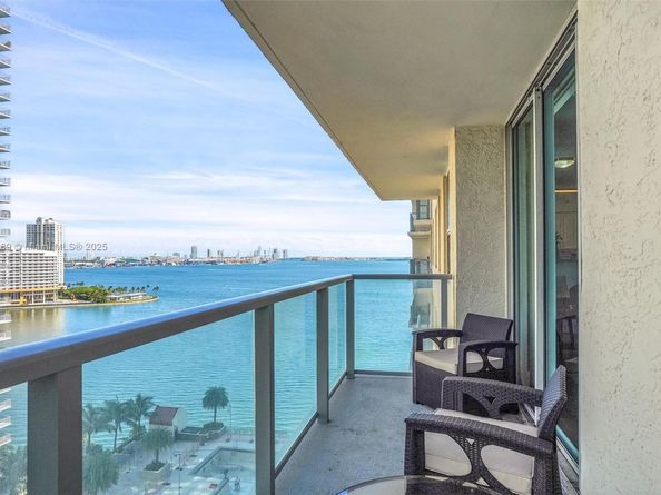 1155 Brickell Bay Dr 1702, Miami FL 33131