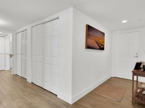 1155 Brickell Bay Dr 1702, Miami FL 33131