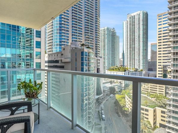 1155 Brickell Bay Dr 1702, Miami FL 33131