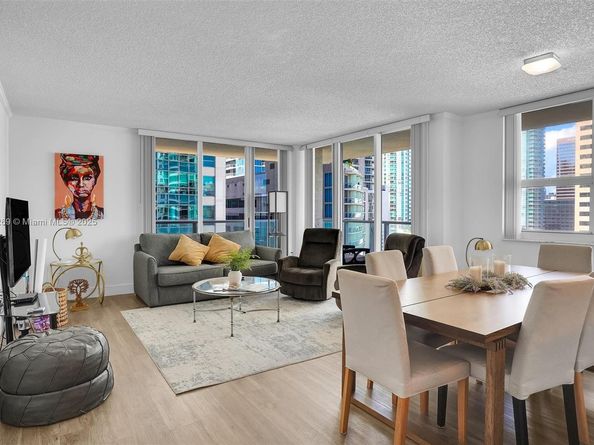 1155 Brickell Bay Dr 1702, Miami FL 33131