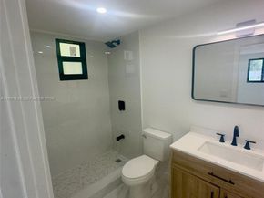 2110 NW 43rd St, Miami FL 33142