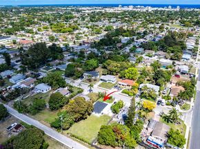 328 SW 11th Ave, Delray Beach FL 33444