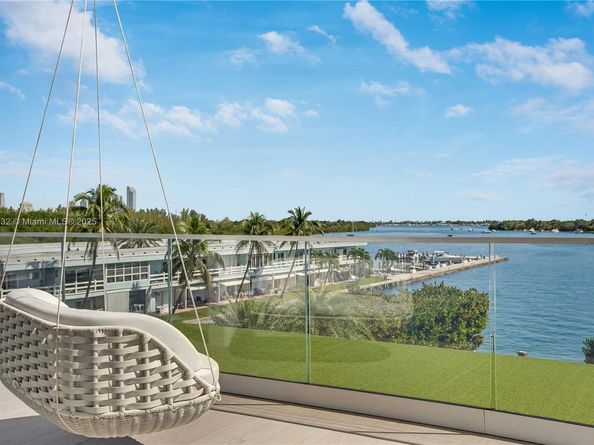 13390 Biscayne Bay Dr, North Miami FL 33181
