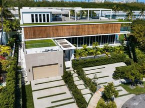 13390 Biscayne Bay Dr, North Miami FL 33181