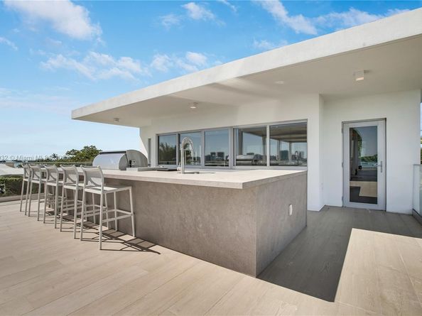 13390 Biscayne Bay Dr, North Miami FL 33181