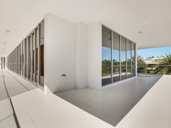 13390 Biscayne Bay Dr, North Miami FL 33181