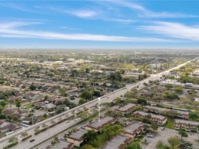 4713 N Pine Island Rd, Sunrise FL 33351