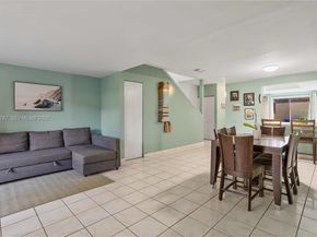 4713 N Pine Island Rd, Sunrise FL 33351