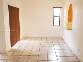 17298 NW 60th Ct, Hialeah FL 33015